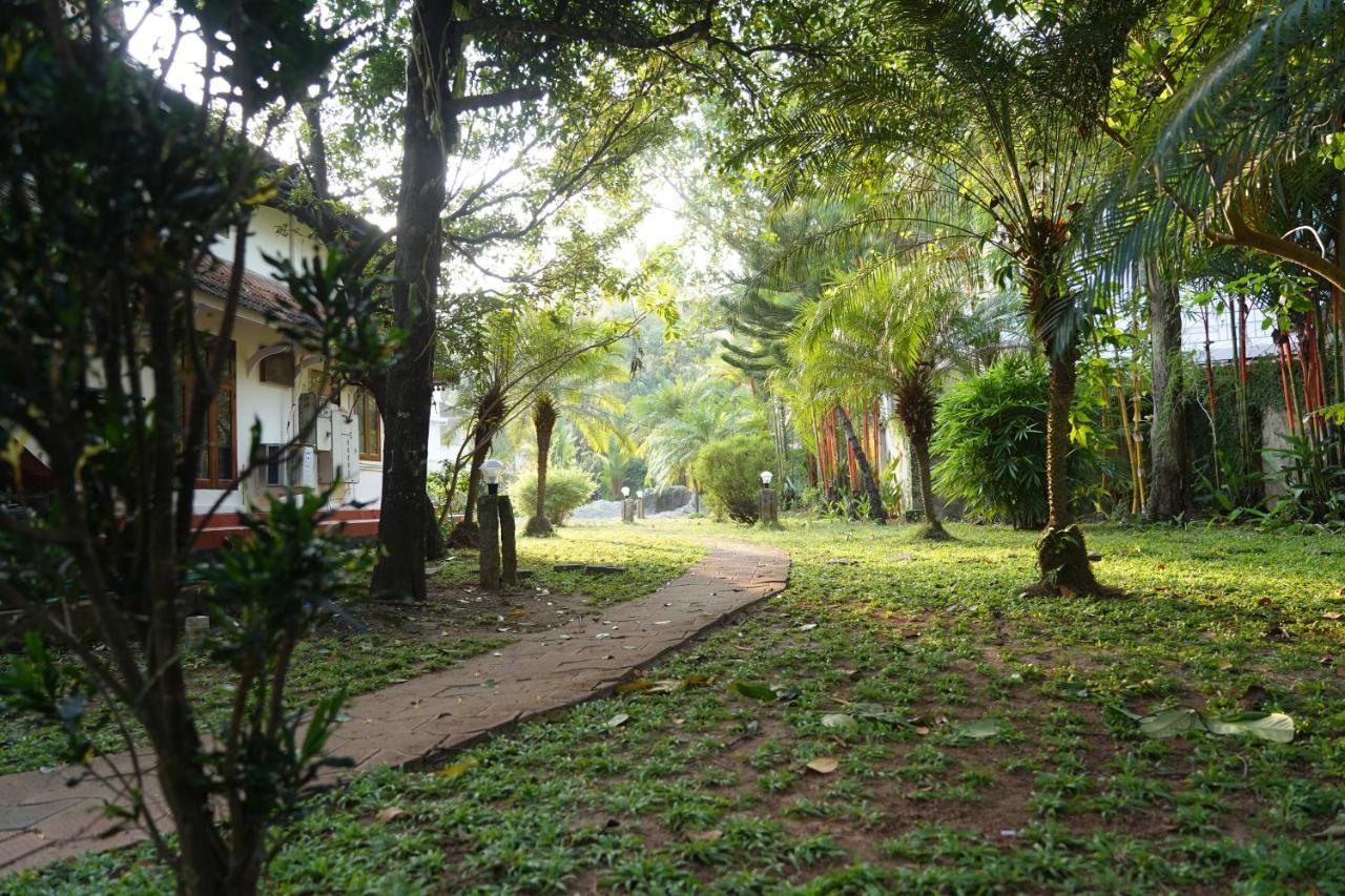 Kochi Alfred Place מראה חיצוני תמונה