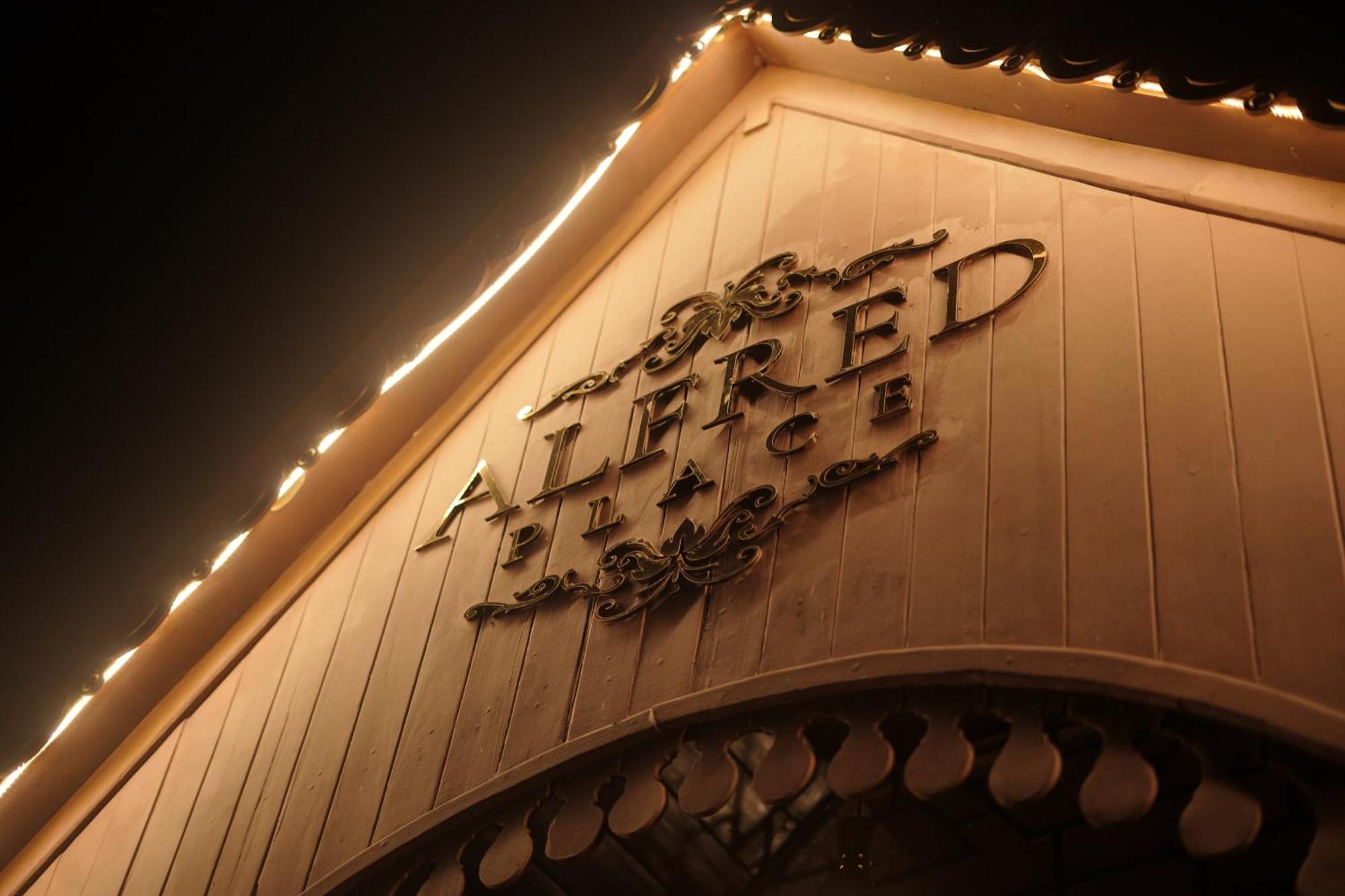 Kochi Alfred Place מראה חיצוני תמונה
